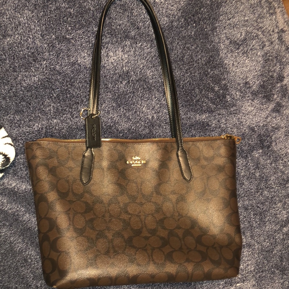 Authentic coach purse - Picture 2 of 10